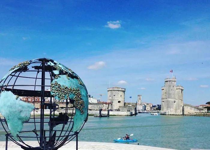 Nuit Insolite Sur Un Bateau Linge Et Menage Inclus - Boat Paradise La Rochelle